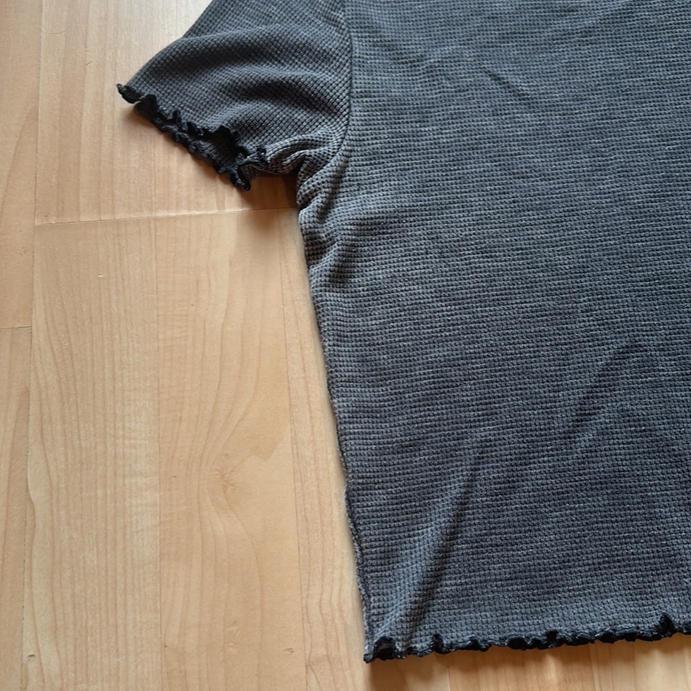 AE Tee - Picture 3 of 3